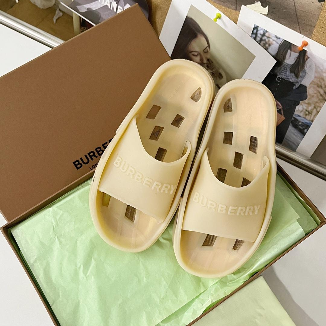 Burberry Bucklow logo slides - DopestKickz