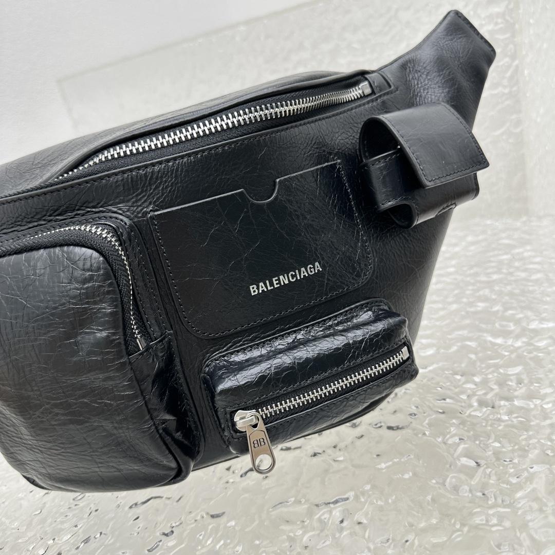 Balenciaga Superbusy Beltpack In Black - DopestKickz