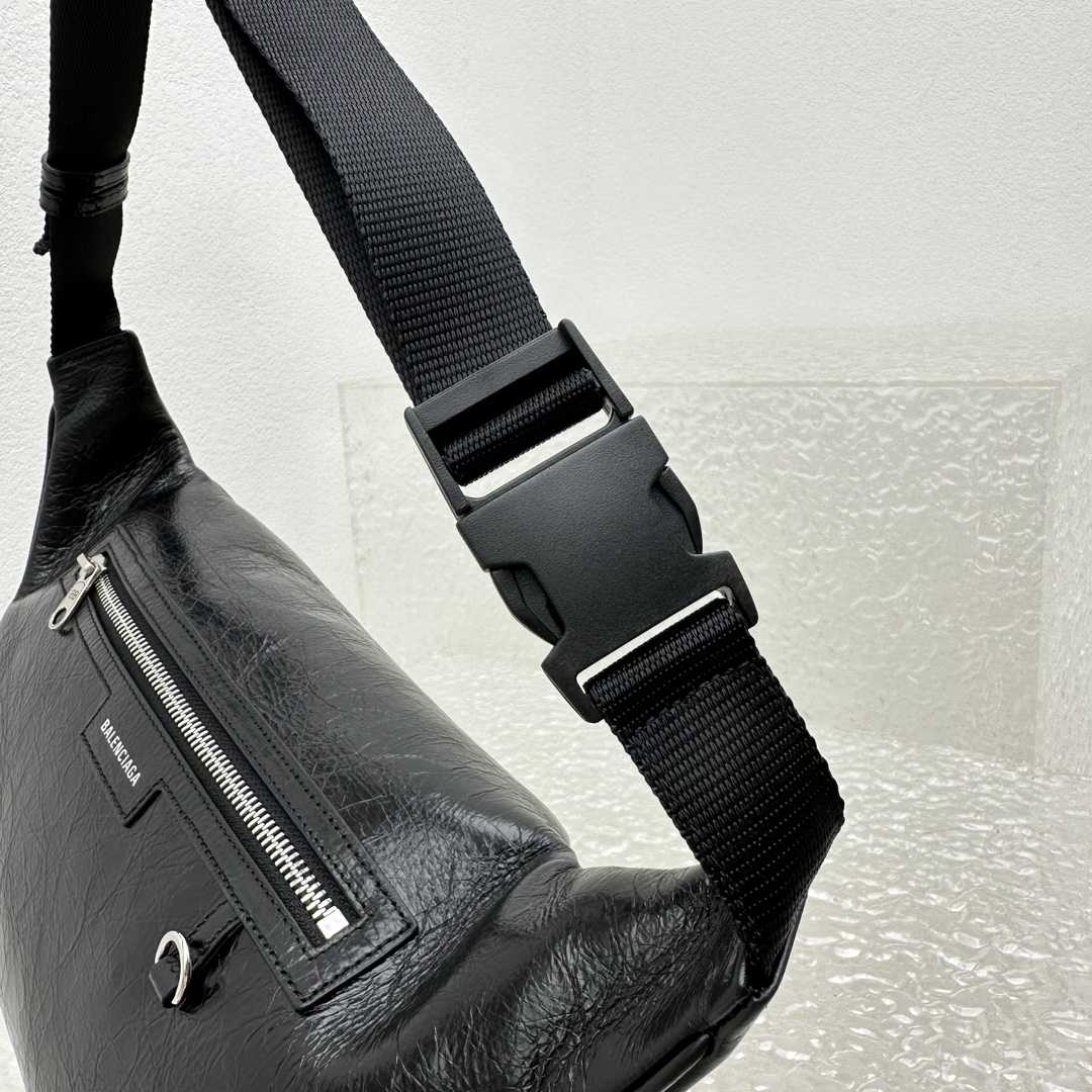 Balenciaga Superbusy Beltpack In Black - DopestKickz