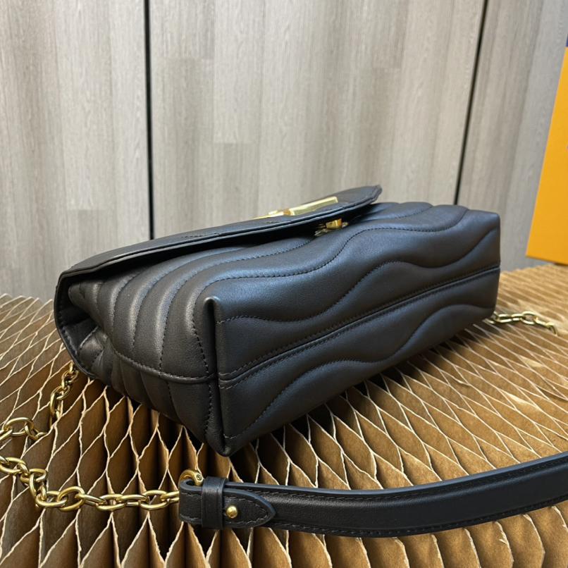 Louis Vuitton New Wave Chain Bag (24x14x9cm)    M58552 - DopestKickz