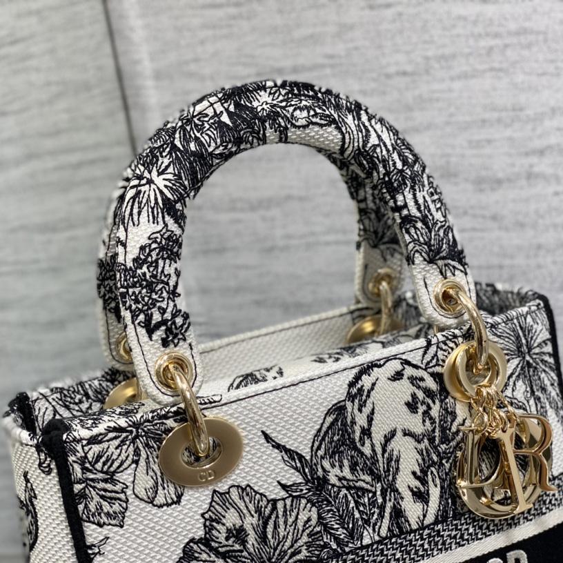 Dior Medium Lady D-lite Bag - DopestKickz