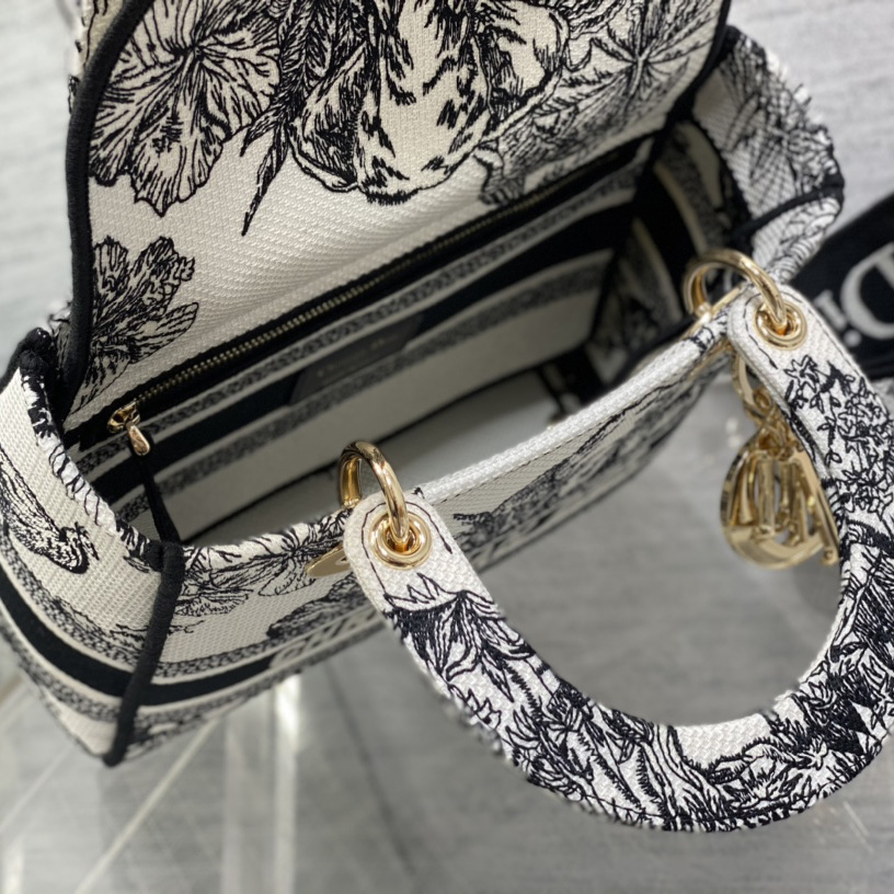 Dior Medium Lady D-lite Bag - DopestKickz