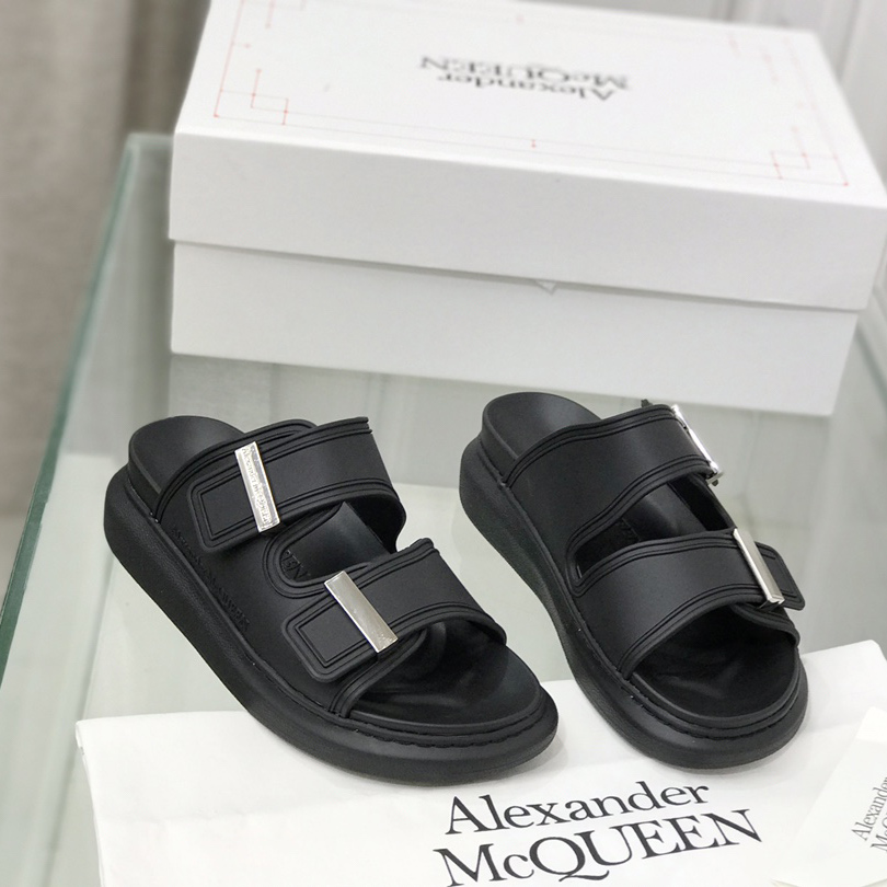 Alexander Mqueen Women's Hybrid Slide In Black/Silver - DopestKickz