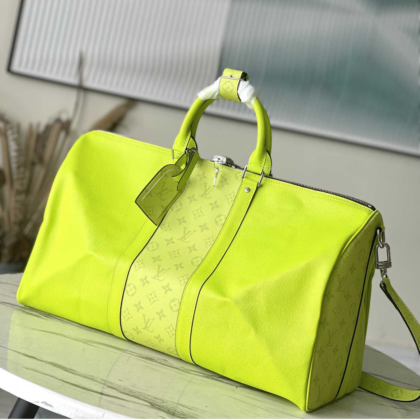 Louis Vuitton Keepall Bandoulière 50   (50 x 29 x 23 cm) M30941 - DopestKickz