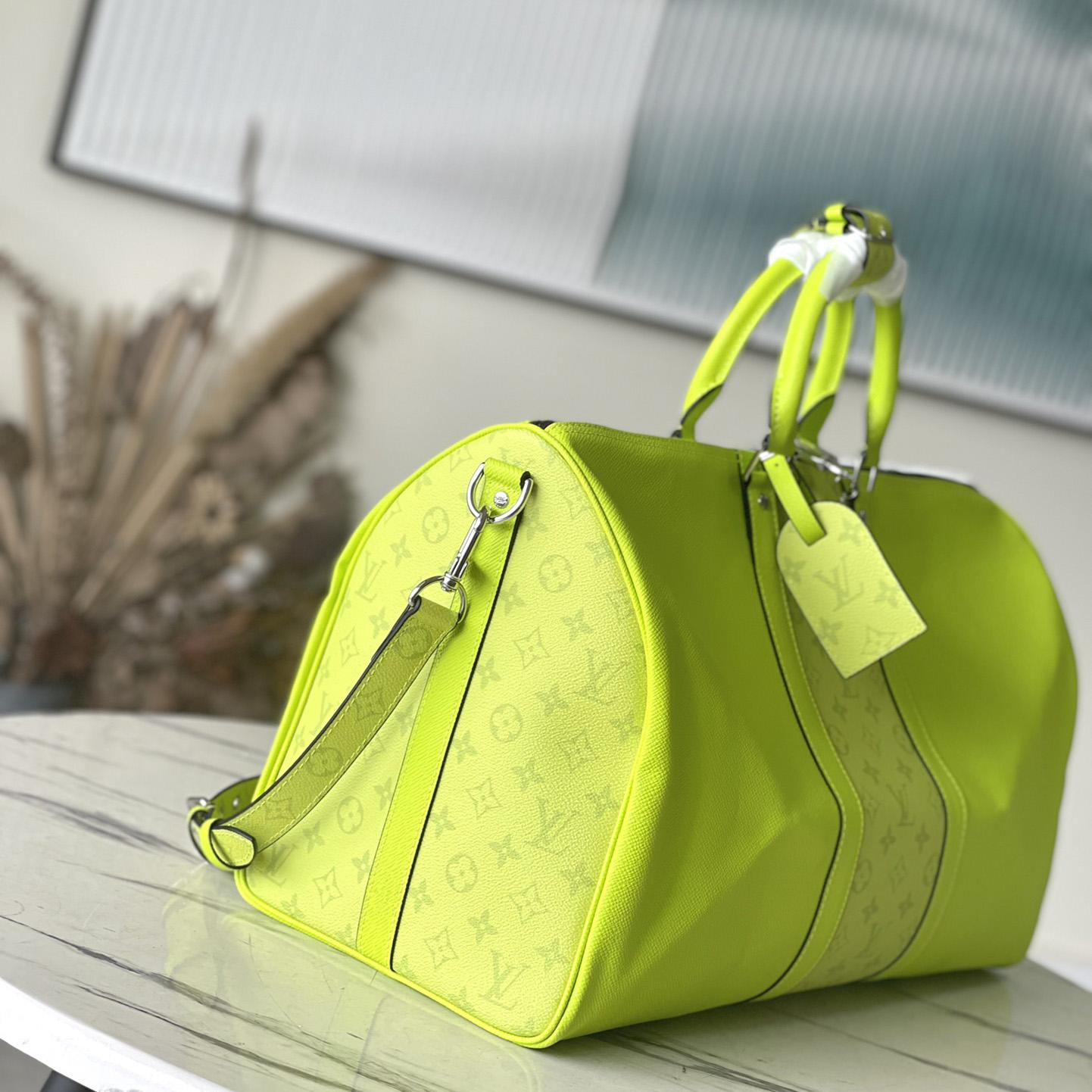 Louis Vuitton Keepall Bandoulière 50   (50 x 29 x 23 cm) M30941 - DopestKickz