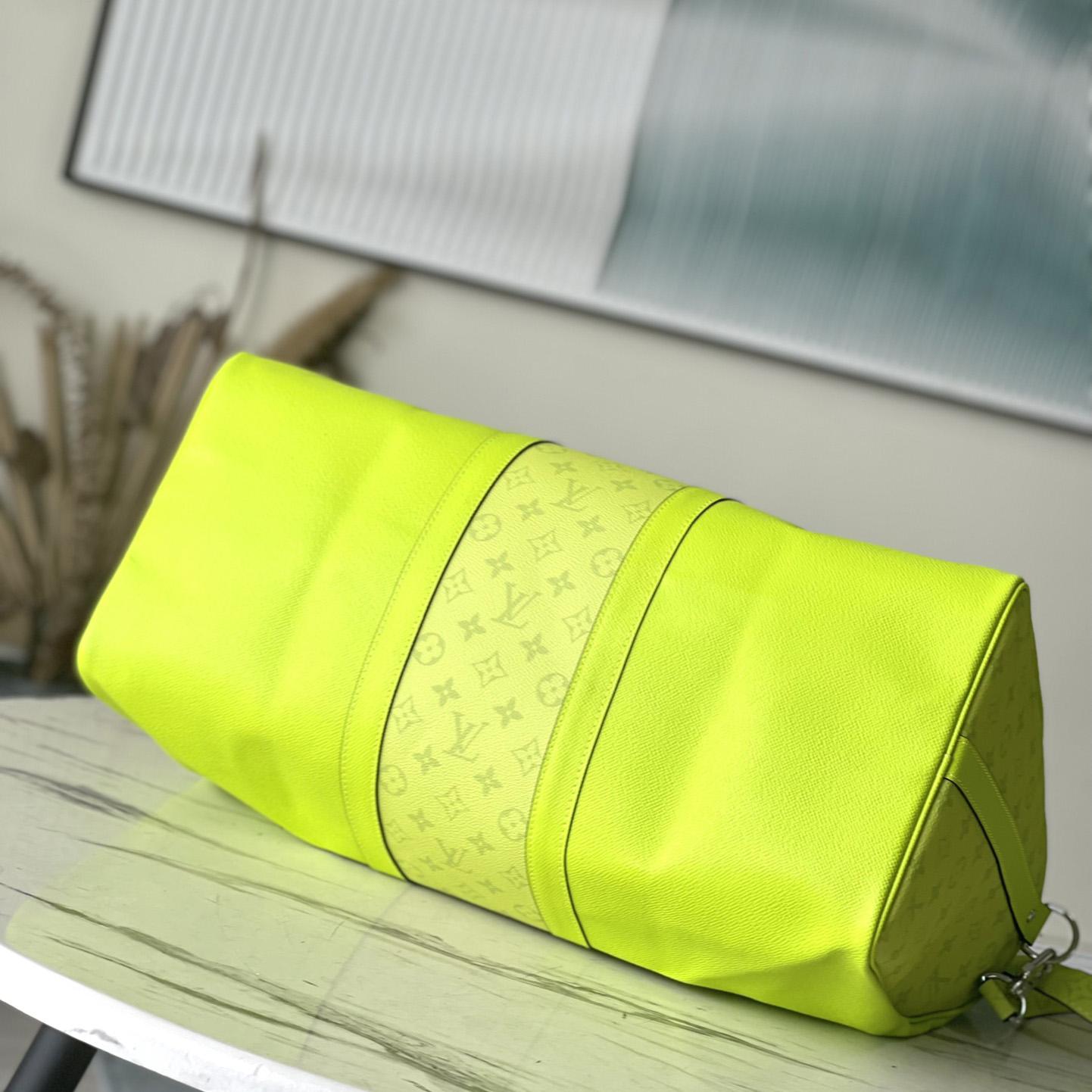 Louis Vuitton Keepall Bandoulière 50   (50 x 29 x 23 cm) M30941 - DopestKickz