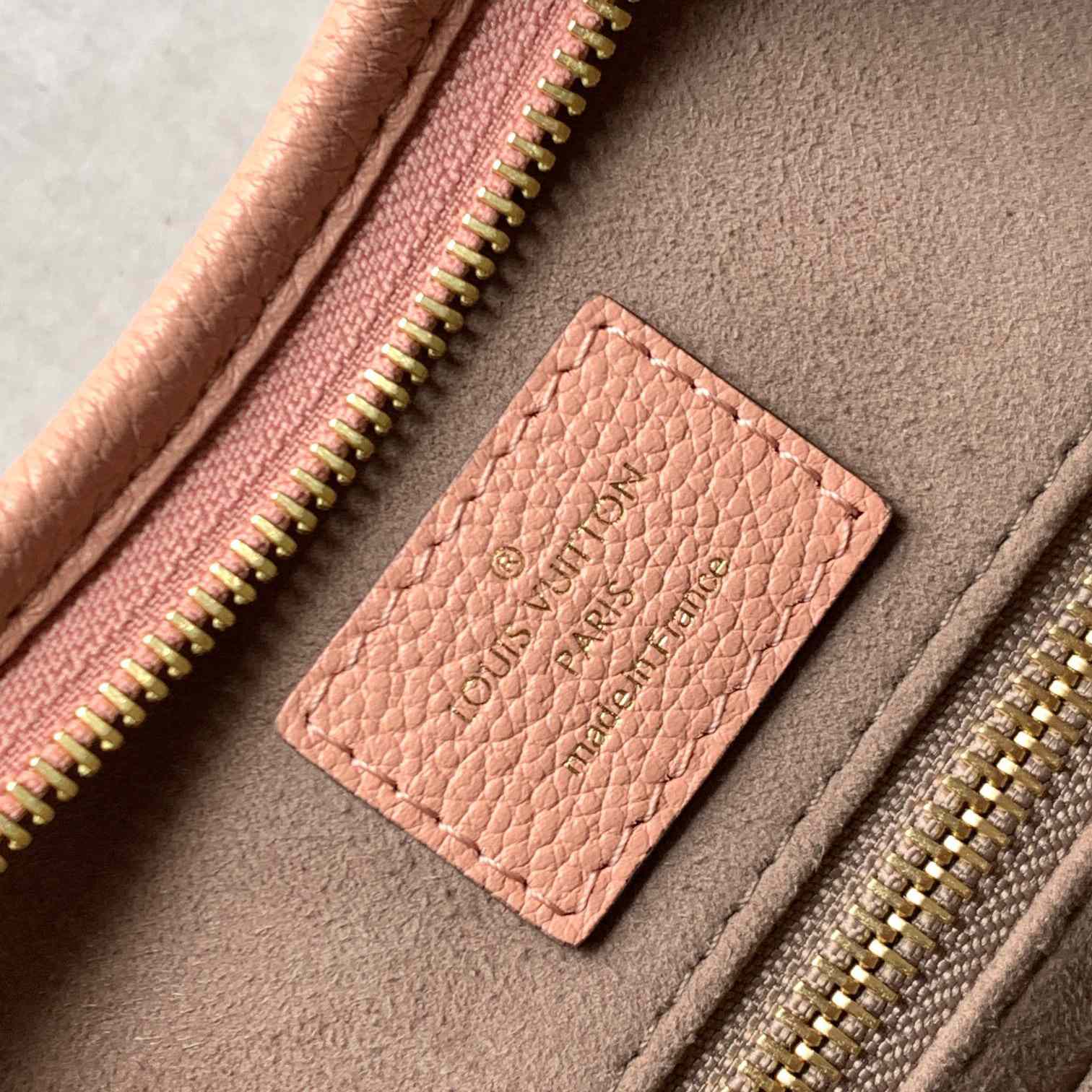 Louis Vuitton CarryAll PM Bag (24 x 29.5 x 12 cm)   M46298 - DopestKickz