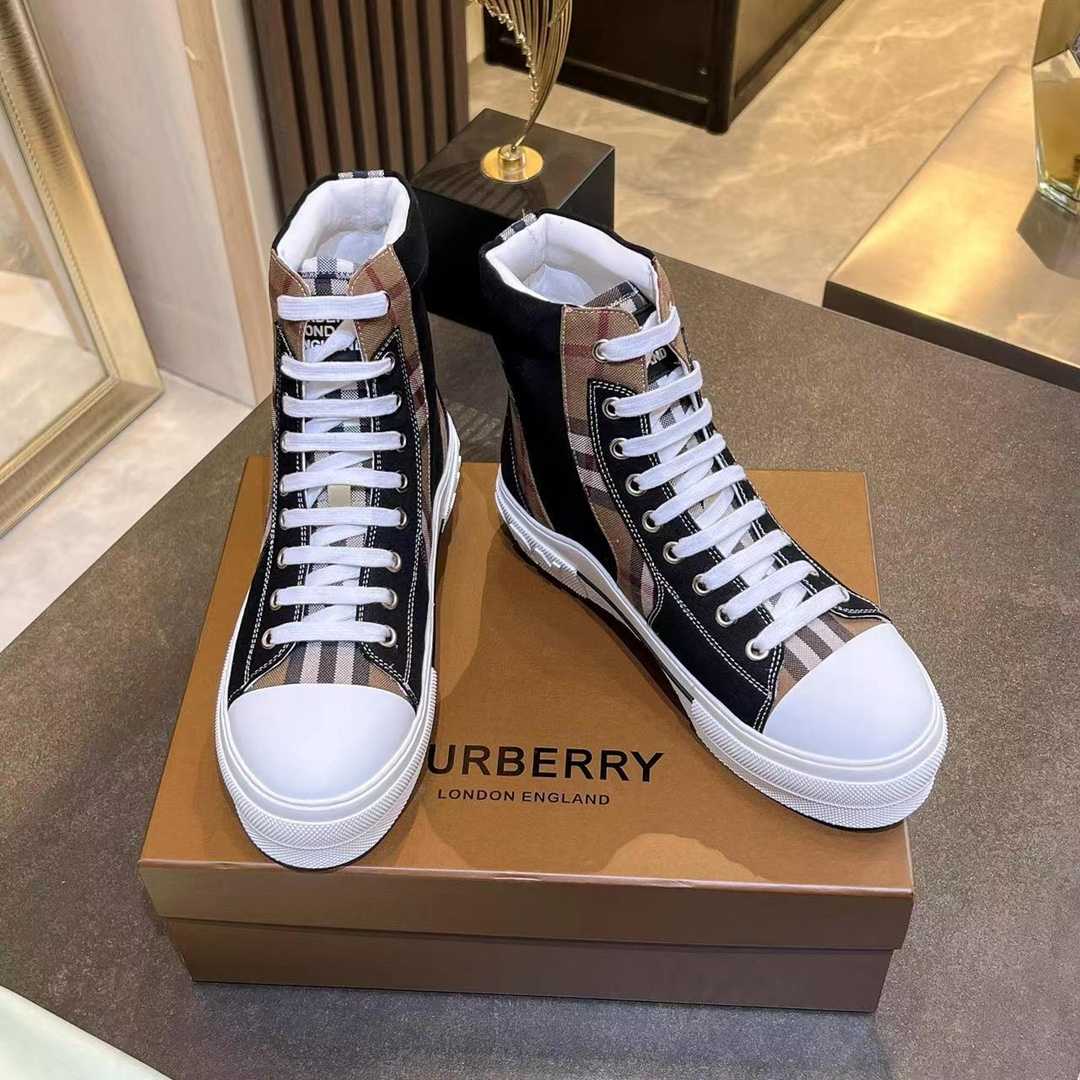 Burberry Vintage Check Lace-up Sneakers - DopestKickz