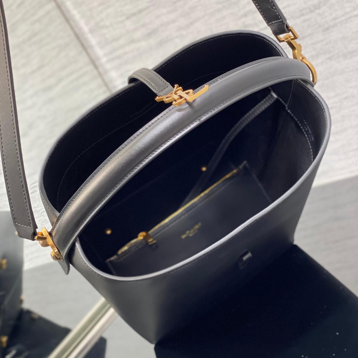 Saint Laurent Le 37 In Shiny Leather - DopestKickz