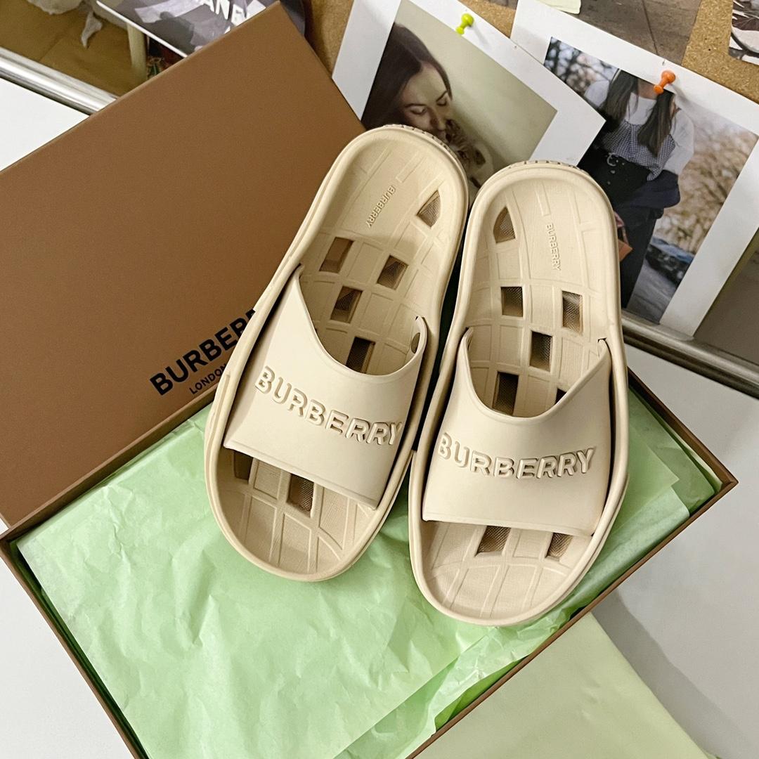 Burberry Bucklow logo slides - DopestKickz