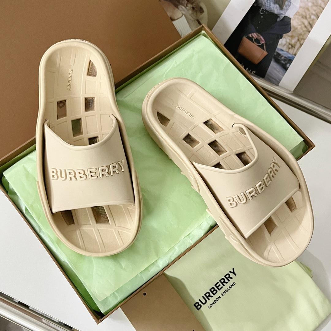Burberry Bucklow logo slides - DopestKickz