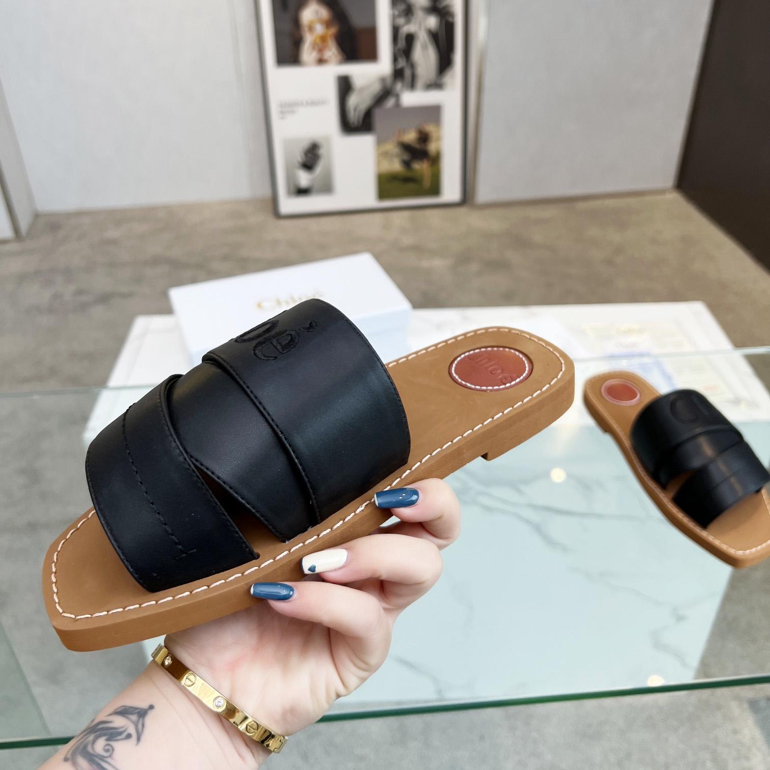 Chloe Woody Flat Mule - DopestKickz