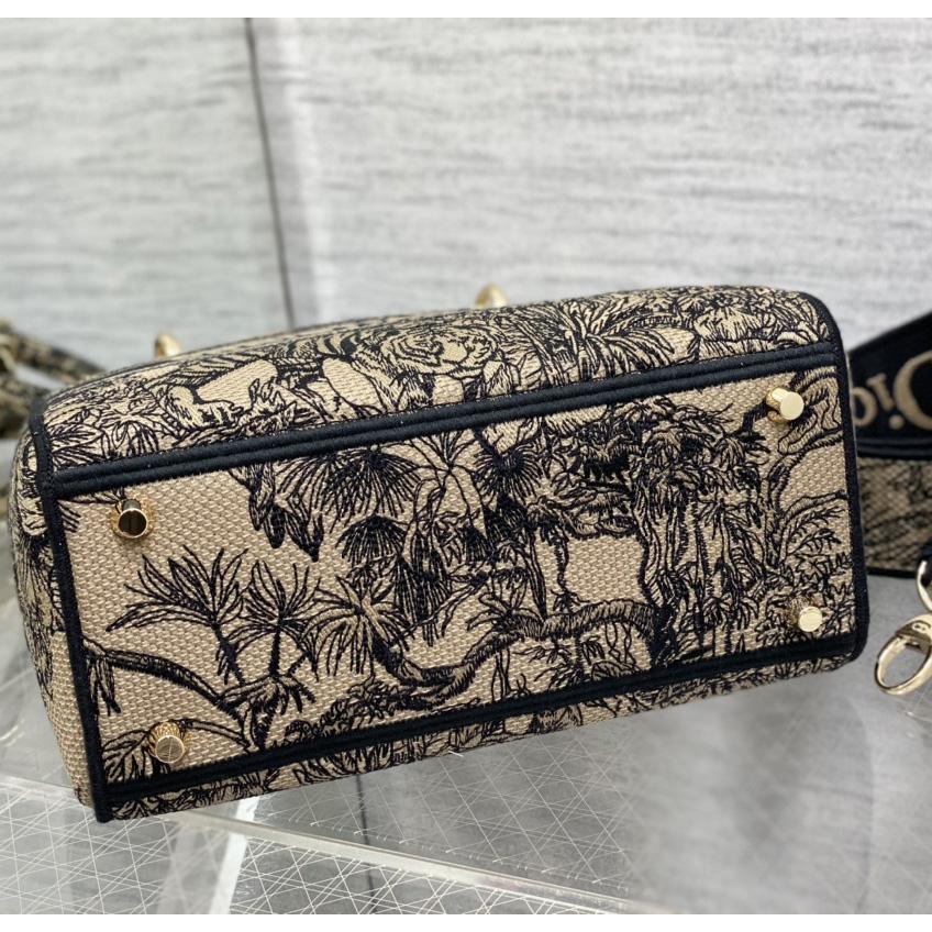 Dior Medium Lady D-lite Bag - DopestKickz