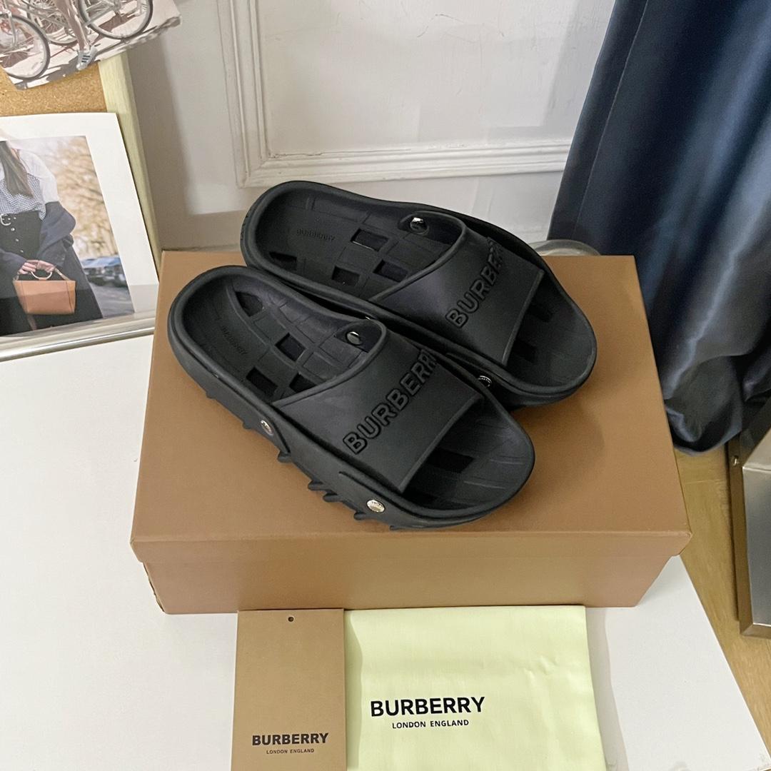 Burberry Bucklow logo slides - DopestKickz