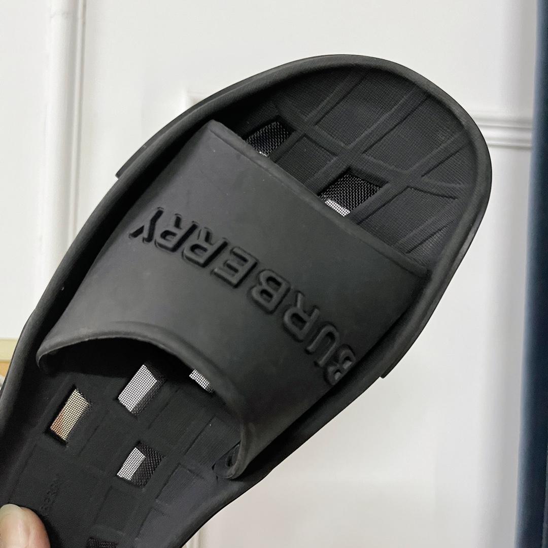 Burberry Bucklow logo slides - DopestKickz