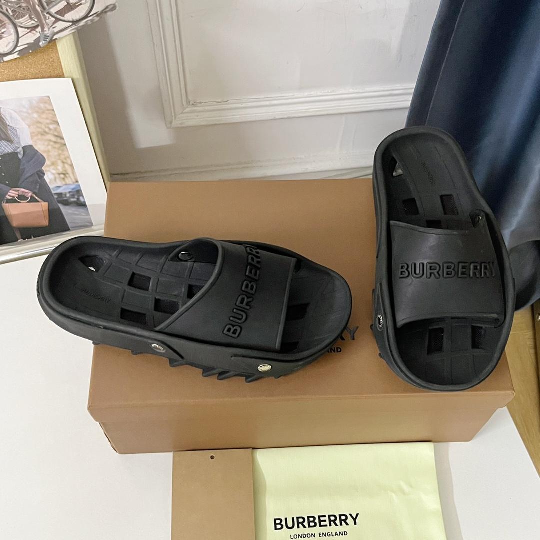 Burberry Bucklow logo slides - DopestKickz
