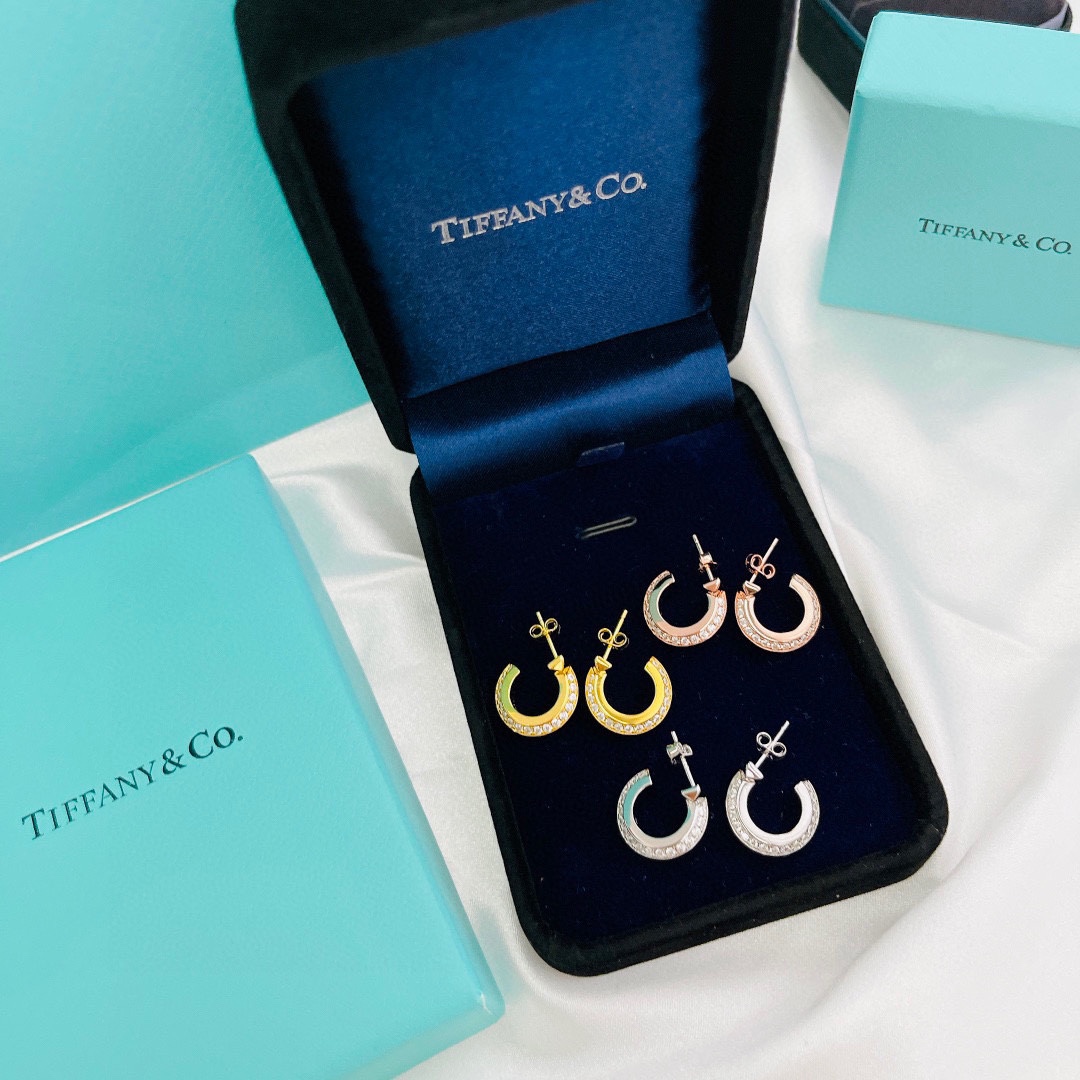 Tiffany&CO T1 Hoop Earrings - DopestKickz