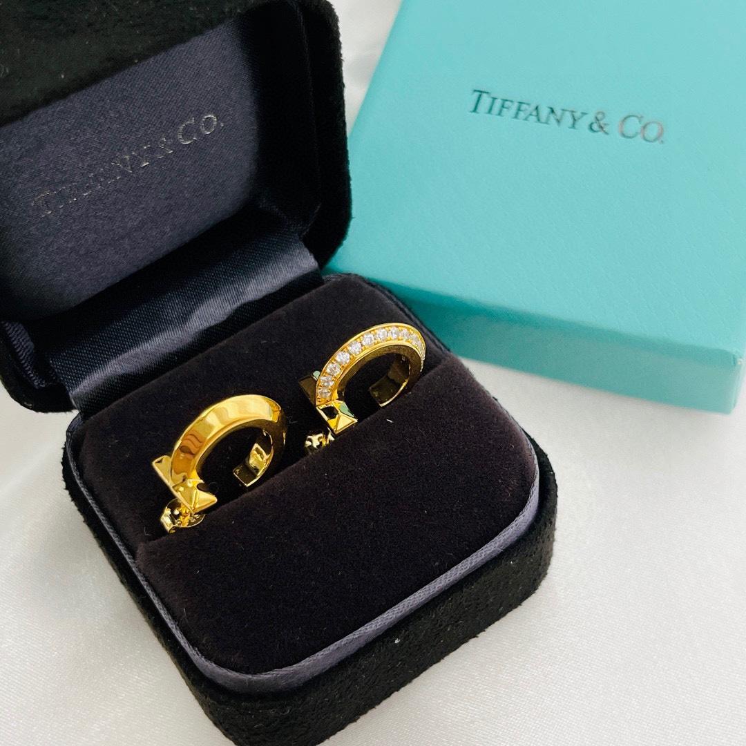 Tiffany&CO T1 Hoop Earrings - DopestKickz