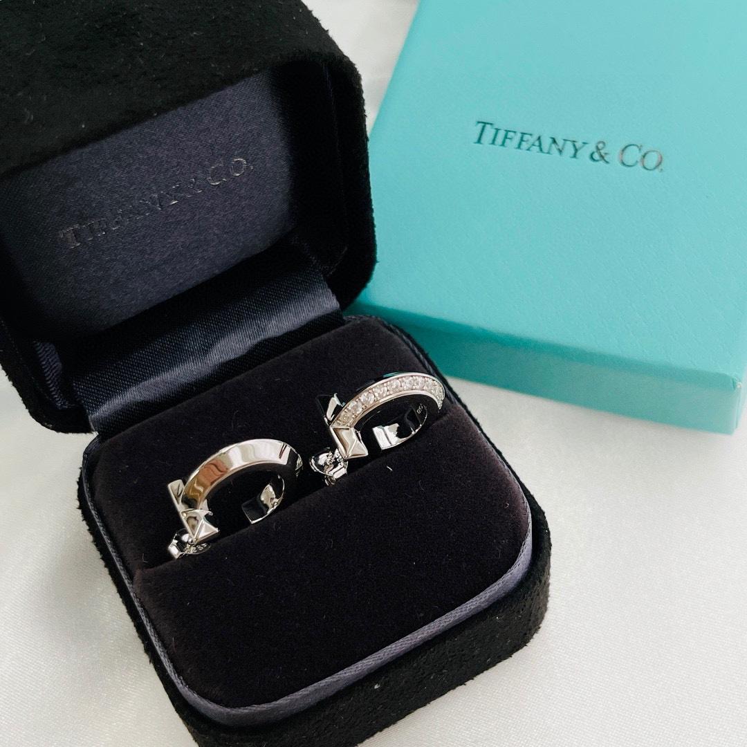 Tiffany&CO T1 Hoop Earrings - DopestKickz