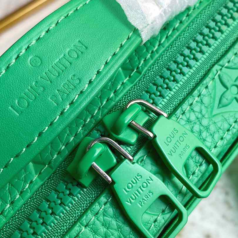 Louis Vuitton Handle Soft Trunk (21.5 x 15 x 7cm)  M20956 - DopestKickz