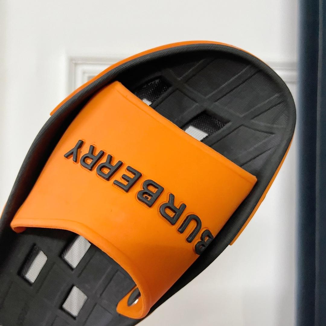 Burberry Bucklow Logo Slides - DopestKickz