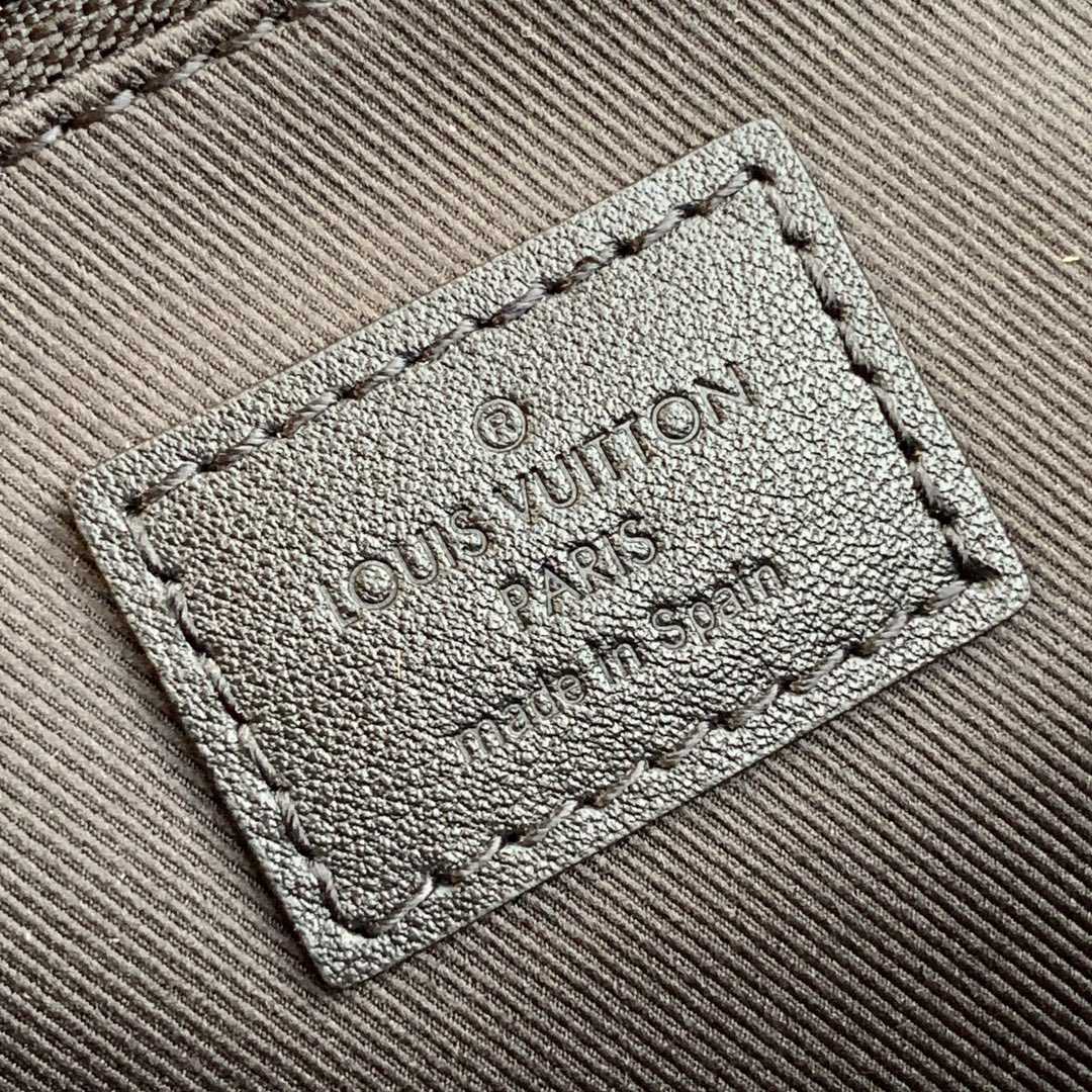 Louis Vuitton S Lock Sling Bag(21-15-4cm)    M45807 - DopestKickz