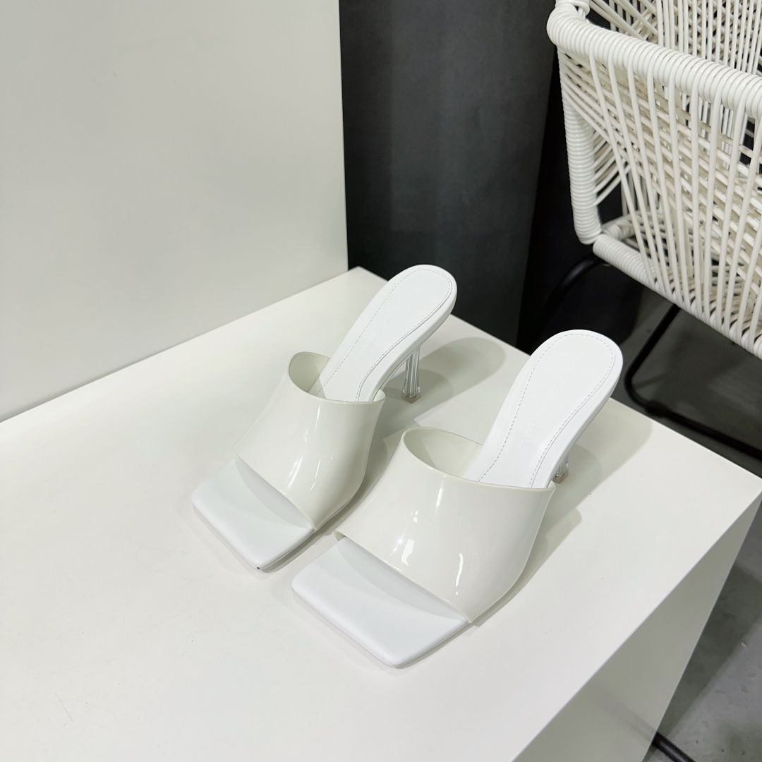 Bottega Veneta Stretch Mule - DopestKickz