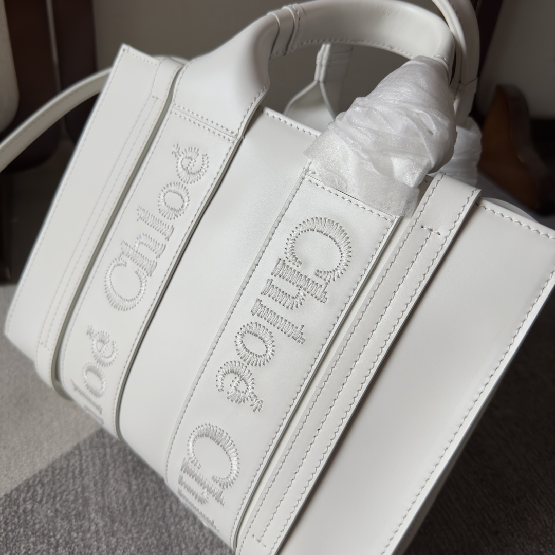 Chloe Small Woody Tote Bag - DopestKickz