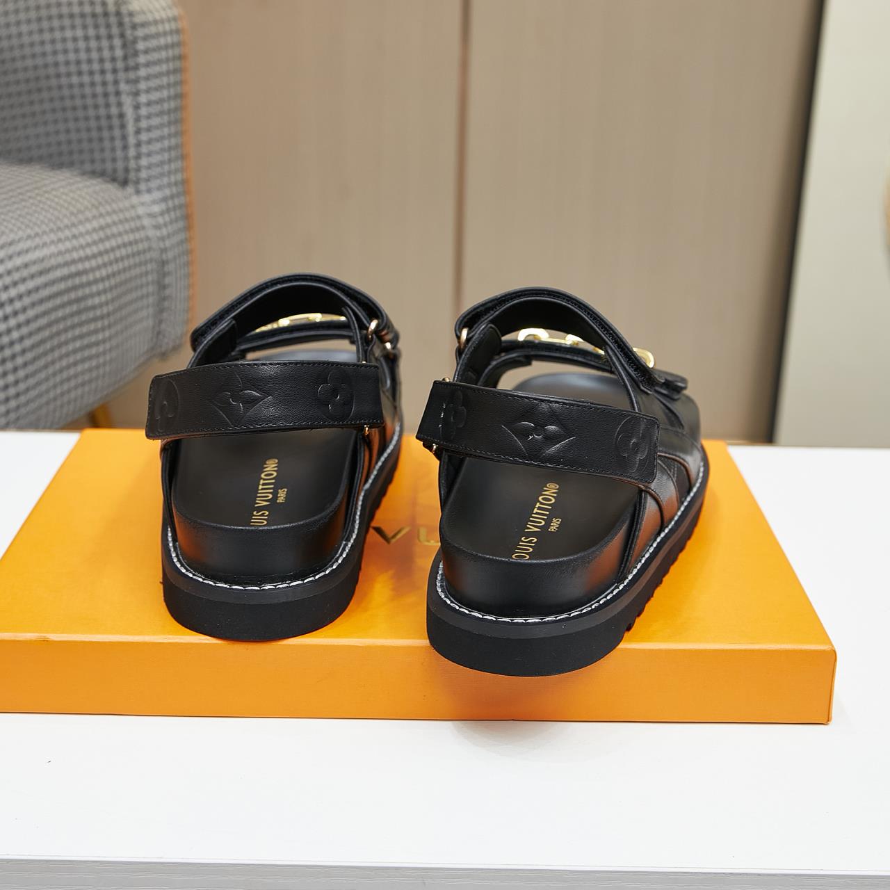 Louis Vuitton Paseo Flat Comfort Sandal   1AB3QE - DopestKickz