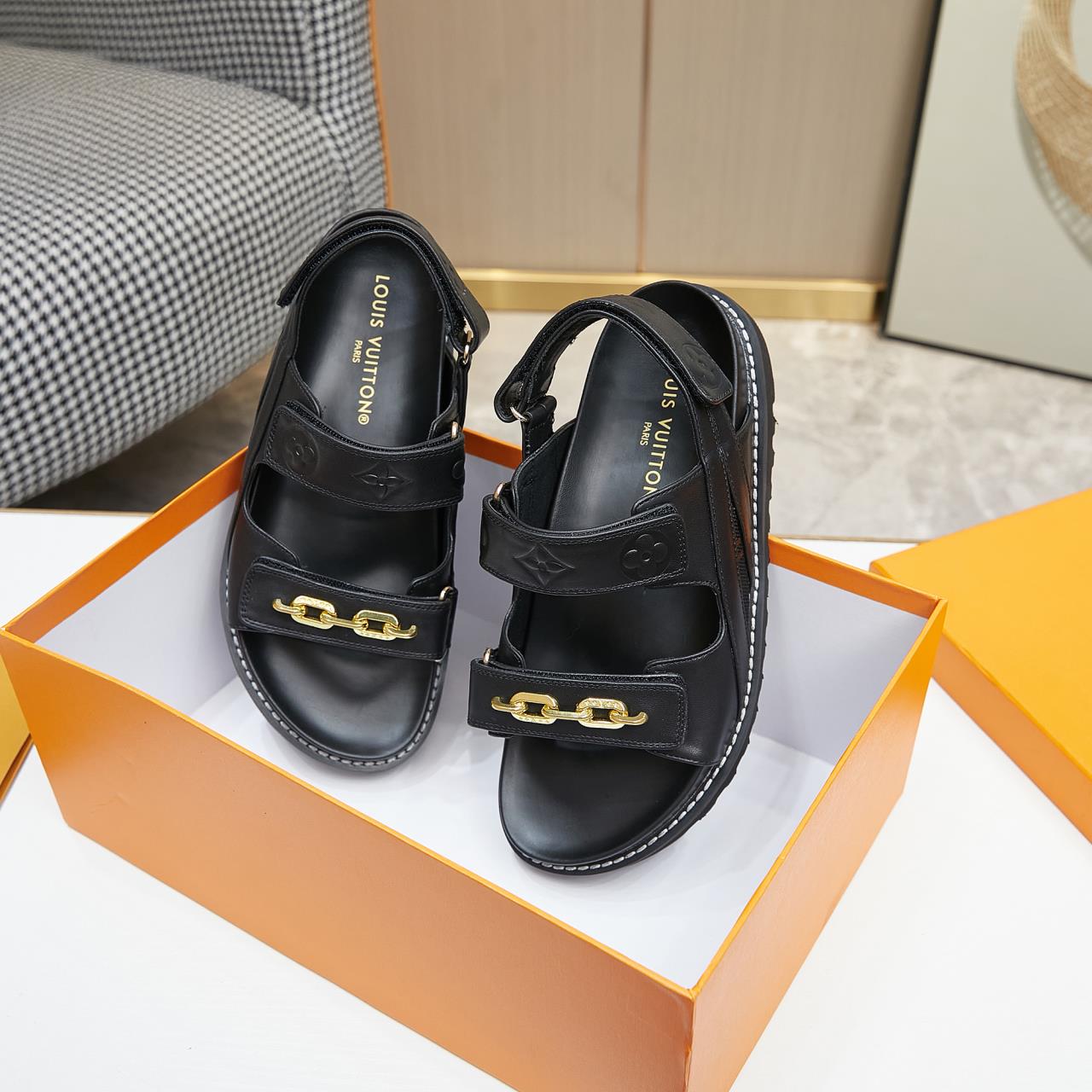 Louis Vuitton Paseo Flat Comfort Sandal   1AB3QE - DopestKickz