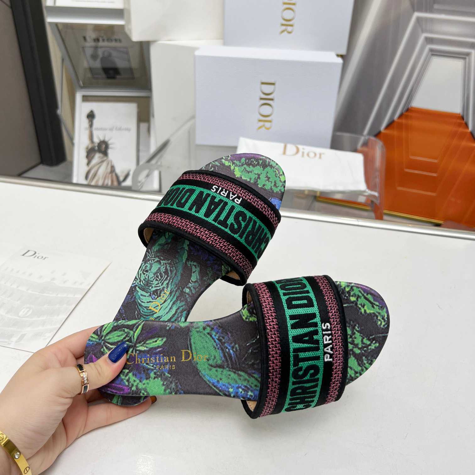 Dior Dway Slide - DopestKickz