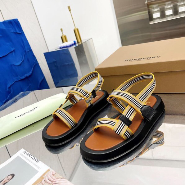 Burberry Icon Stripe Flat Sandals - DopestKickz