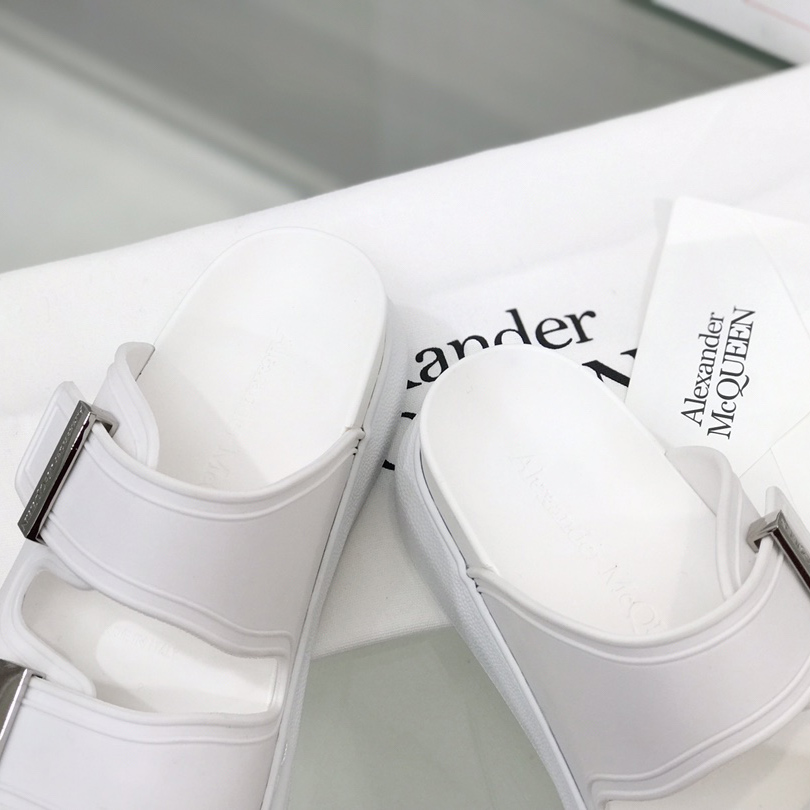 Alexander Mqueen Women's Hybrid Slide In Lilac - DopestKickz