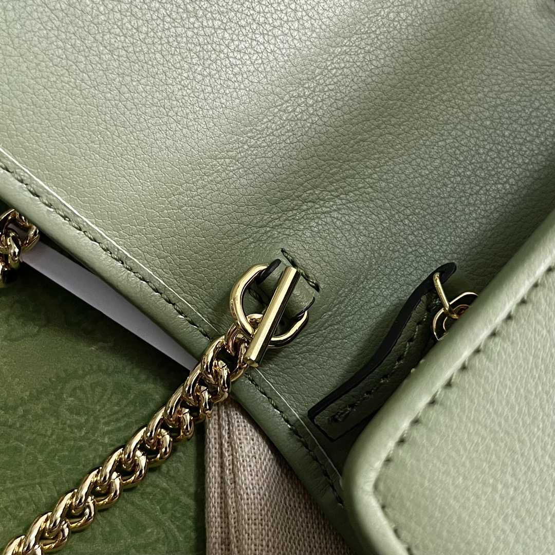 Gucci Blondie Medium Chain Wallet(12.5-11-2.5cm) - DopestKickz