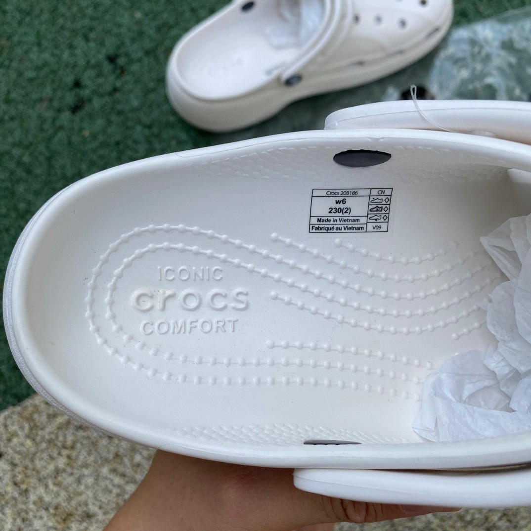 Crocs Baya Platform Clog - DopestKickz