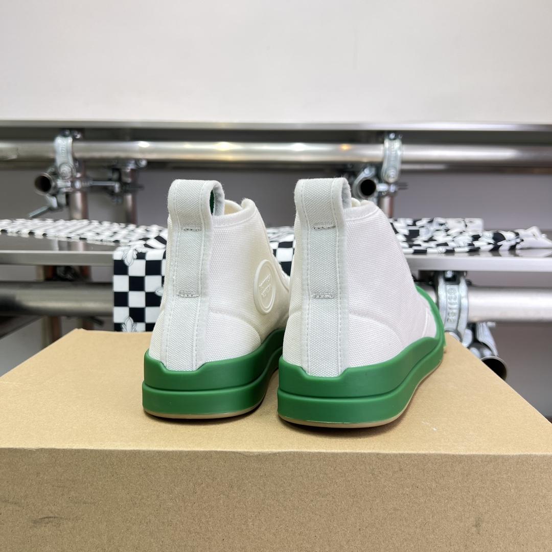 Bottega Veneta Vulcan Sneaker - DopestKickz