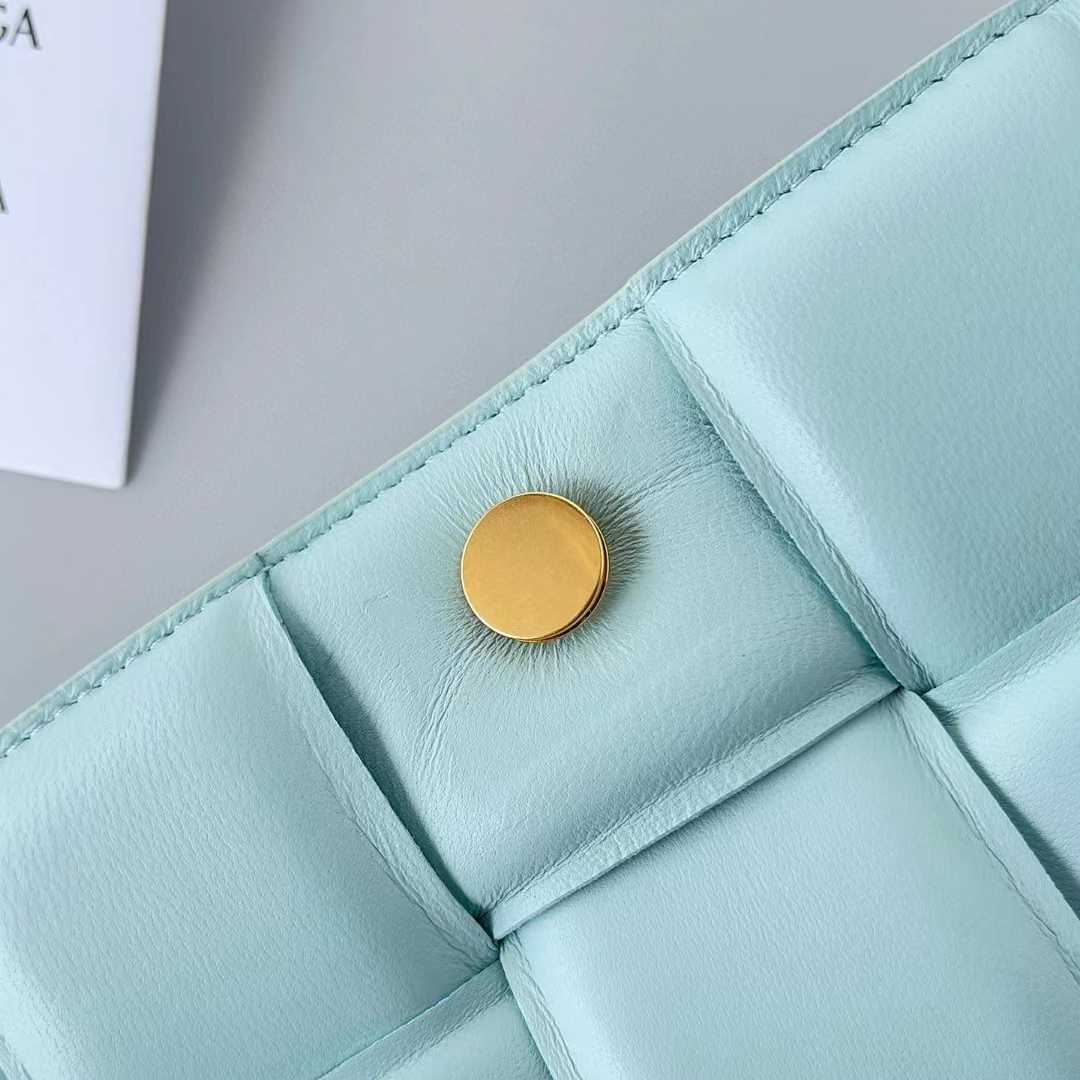 Bottega Veneta Chain Cassette Two-way Bag(26-18-8cm) - DopestKickz