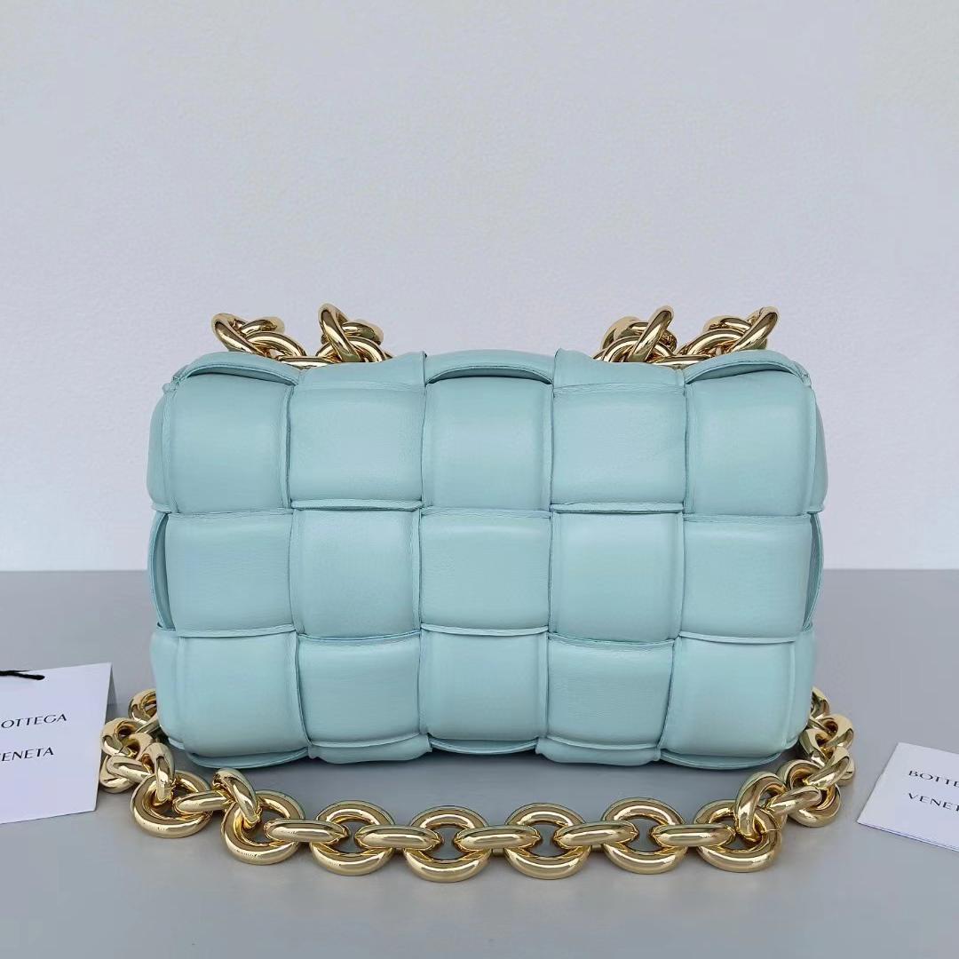 Bottega Veneta Chain Cassette Two-way Bag(26-18-8cm) - DopestKickz