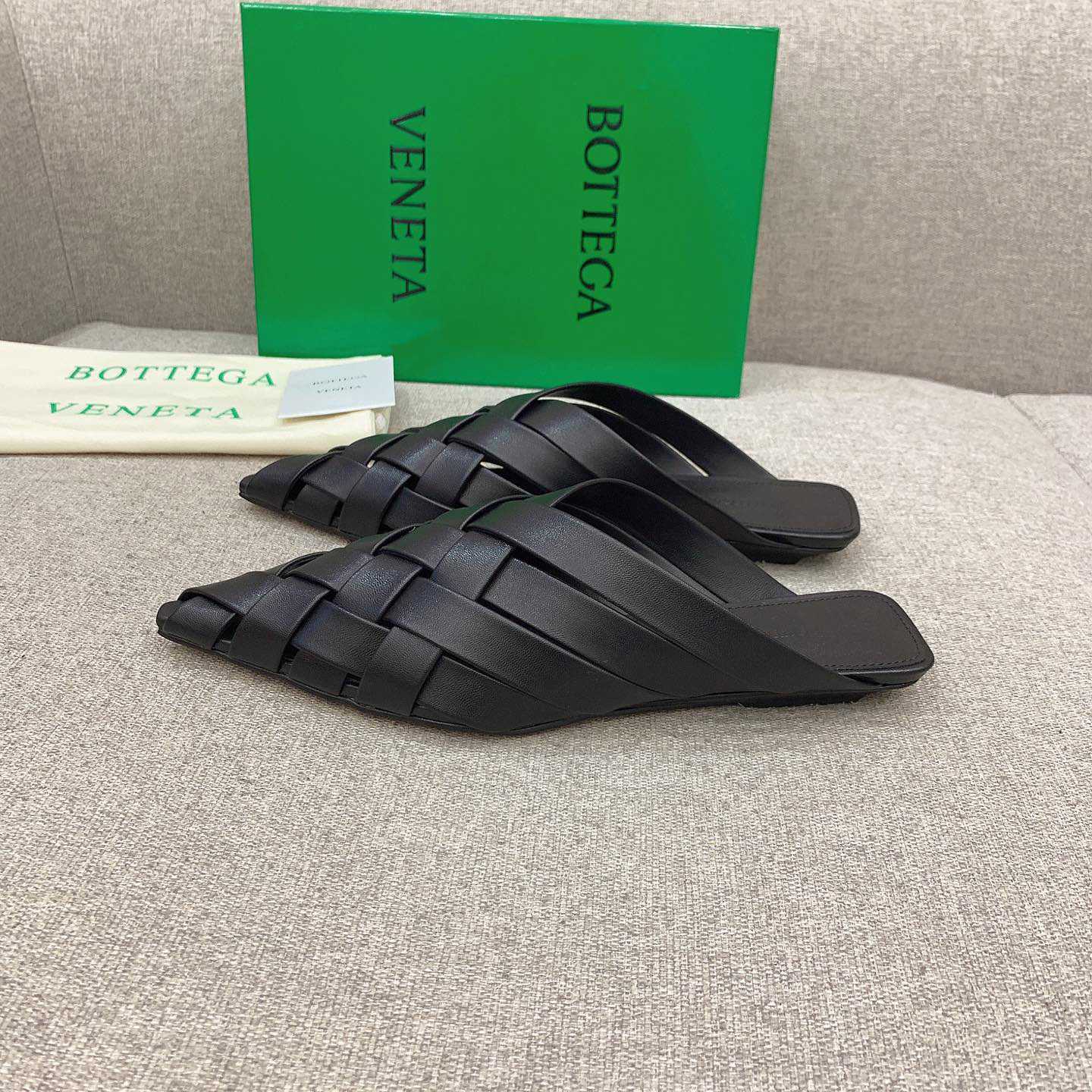 Bottega Veneta Alfie Slipper - DopestKickz