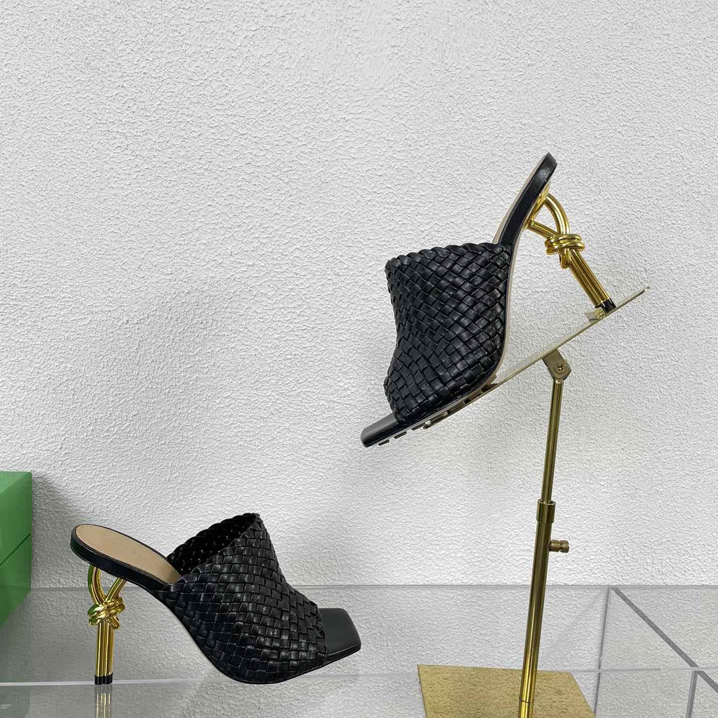 Bottega Veneta Knot Mule - DopestKickz