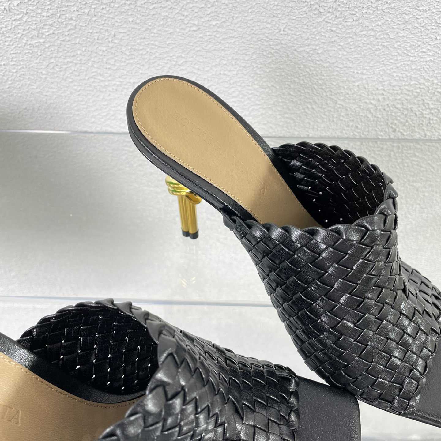 Bottega Veneta Knot Mule - DopestKickz