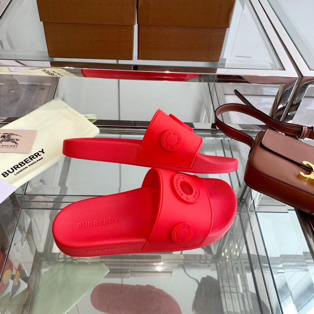 Burberry Eyelet Rubber Slide - DopestKickz