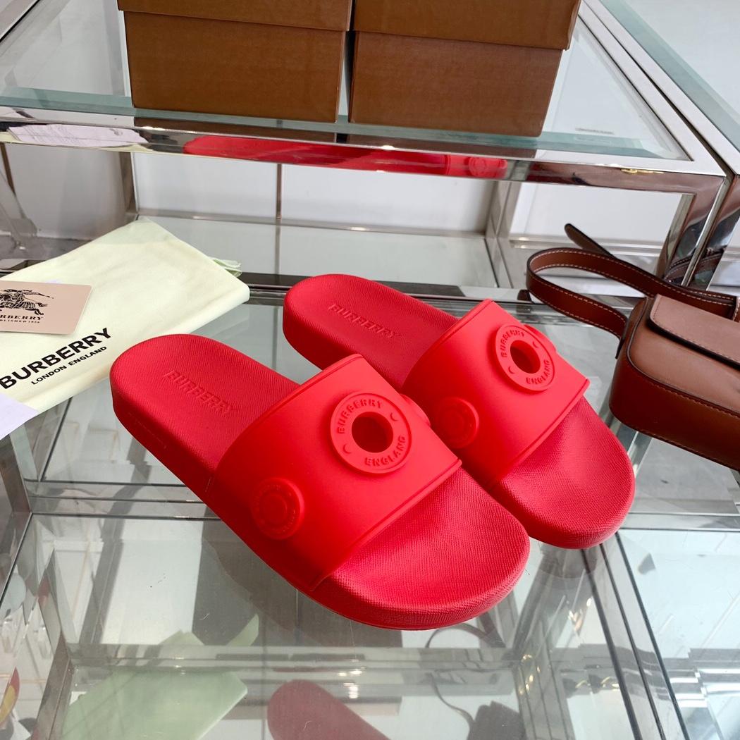 Burberry Eyelet Rubber Slide - DopestKickz