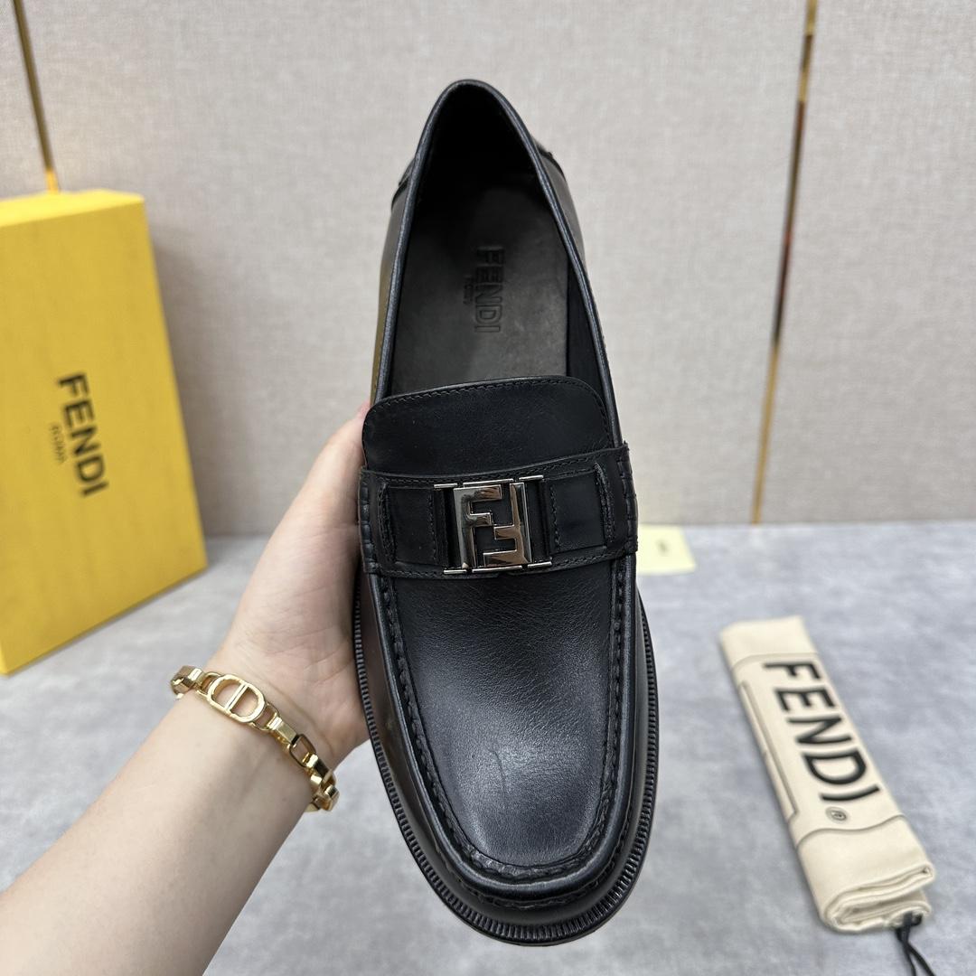 Fendi Men's Black Loafer - DopestKickz