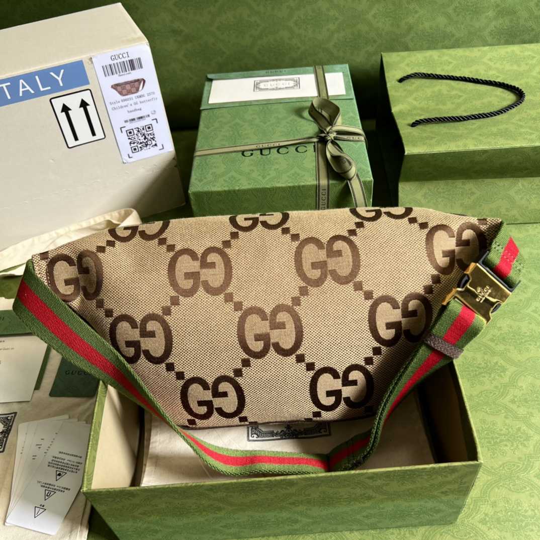Gucci Jumbo GG Belt Bag(39x 17x 4cm) - DopestKickz