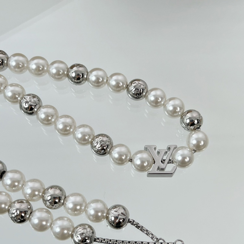 Louis Vuitton Monogram Pearls Necklace    M01157 - DopestKickz