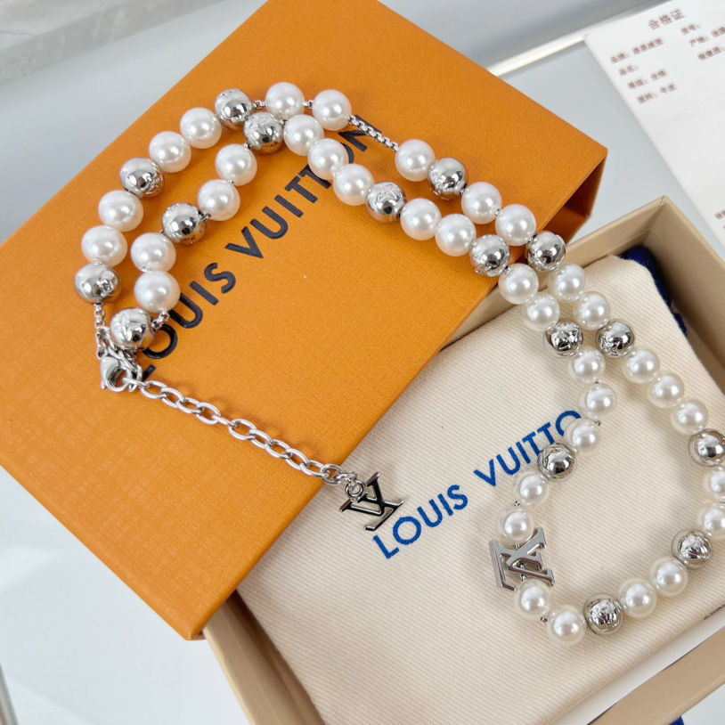 Louis Vuitton Monogram Pearls Necklace    M01157 - DopestKickz
