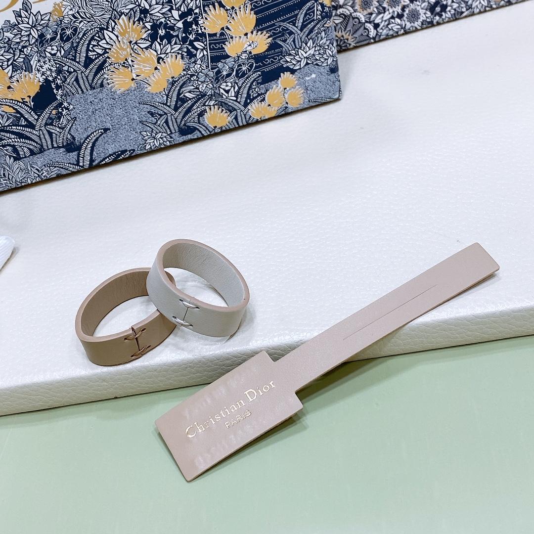 Dior 30 Montaigne Reversible Belt - DopestKickz