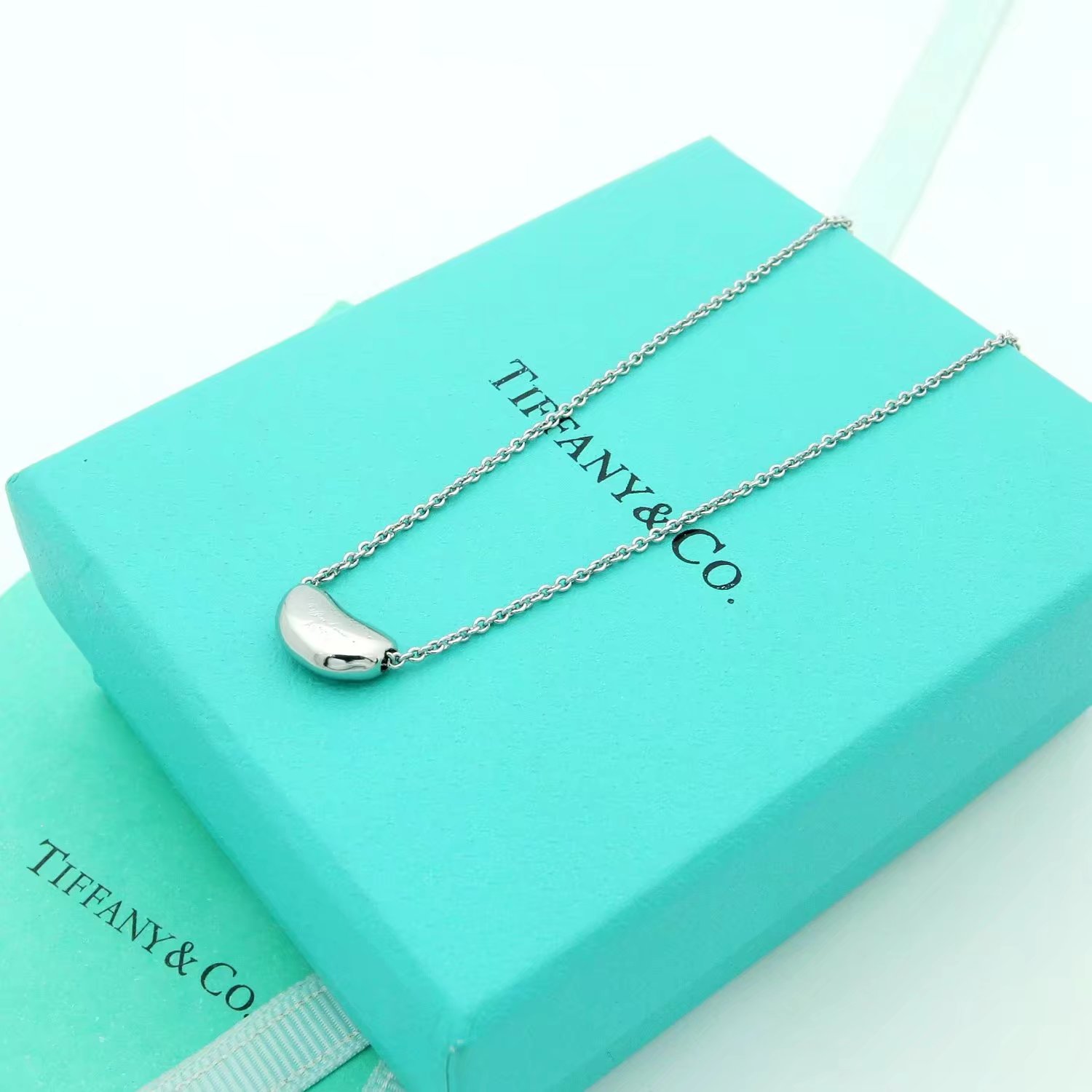 Tiffany&CO Bean® design Pendant - DopestKickz