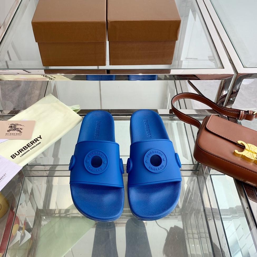 Burberry Eyelet Rubber Slide - DopestKickz